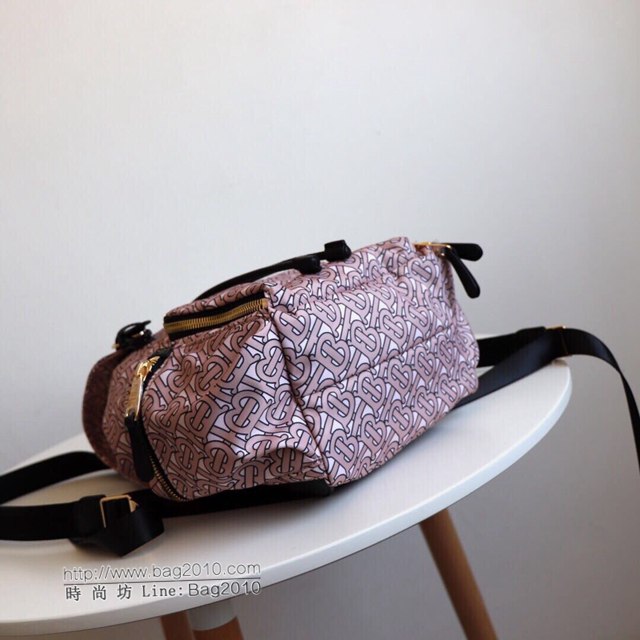 Burberry專櫃新款雙肩包 巴寶莉The Rucksack中號專屬標識印花尼龍軍旅背包  db1178